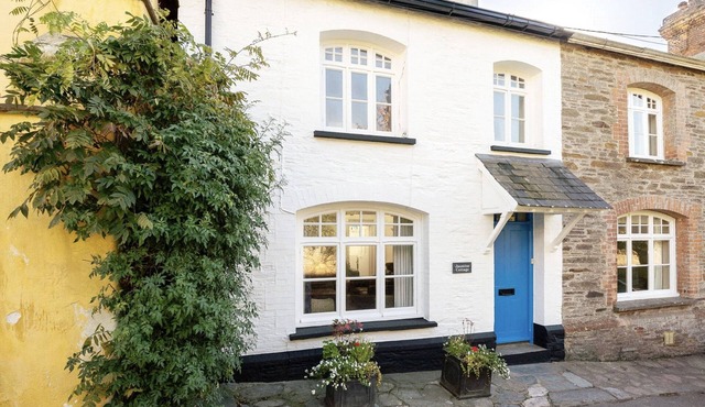Stunning Thurlestone Cottage Devon