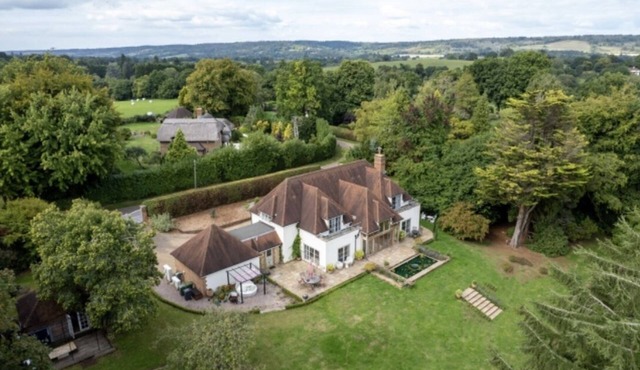 Stunning & tranquil. Heart of the Surrey Hills