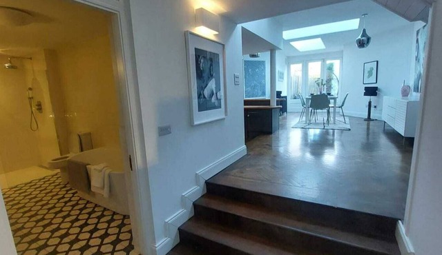 Stunning, Unique & Elegantly Refurbed Seafront 2BD