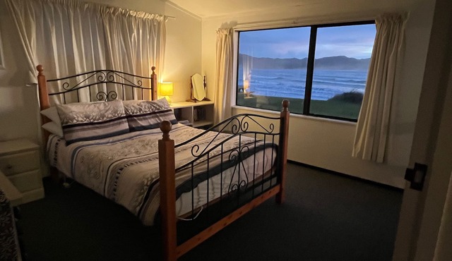 Stunning unobstructed views, from the lighthouse to beyond the Matakona