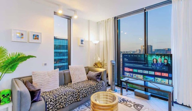 Stunning View 2B APT Free Parking in Dockland