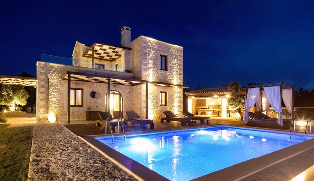 Stunning Views Stone Villa | Stoneville