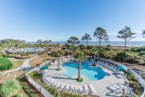 Stunning Views!-Oceanfront Villa-Heated Pool-Private Balcony-Tiki Bar-Walk to Coligny Plaza
