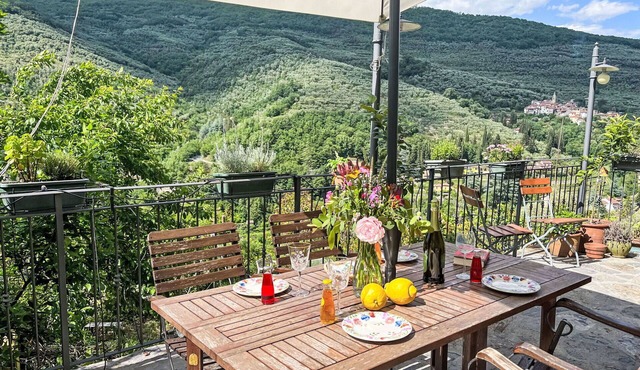 Stunning villa for 6 people with terrace