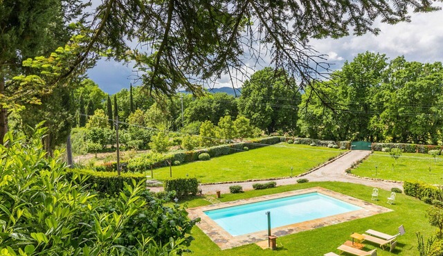 Stunning villa for 5 people with private pool, WIFI, TV, terrace, pets allowed and panoramic view