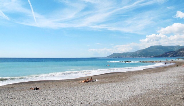 Stunning villa for 4 people with WIFI, pool, terrace, pets allowed, panoramic view and parking