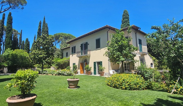 Stunning Villa overlooking Florence
