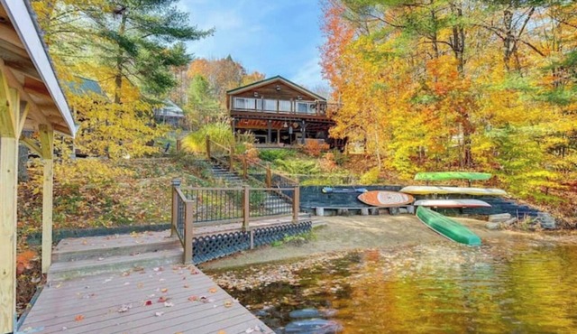 Stunning Waterfront Lake House!