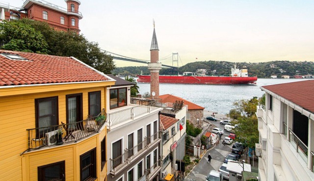 Stunning Waterfront Retreat in Rumeli Hisarı