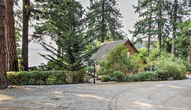Stunning Waterfront ~ Amazing Location ~ Gig Harbor
