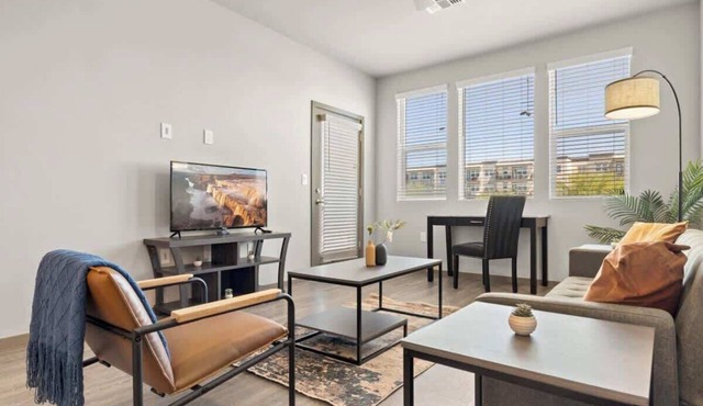 Stunning Westgate CozySuites by stadium with pool 8