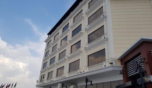 STwin Hotel