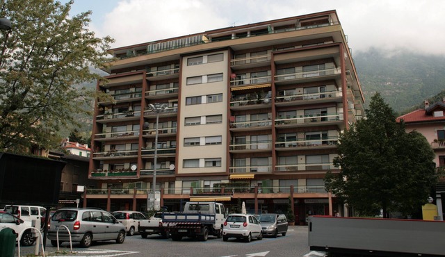 Style and Tradition, for those who want a comfortable environment in the center.