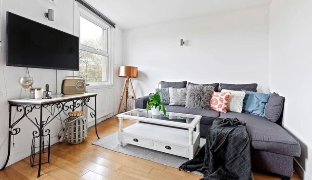 Stylish 2 Bedroom Apartment near Clapham Junction