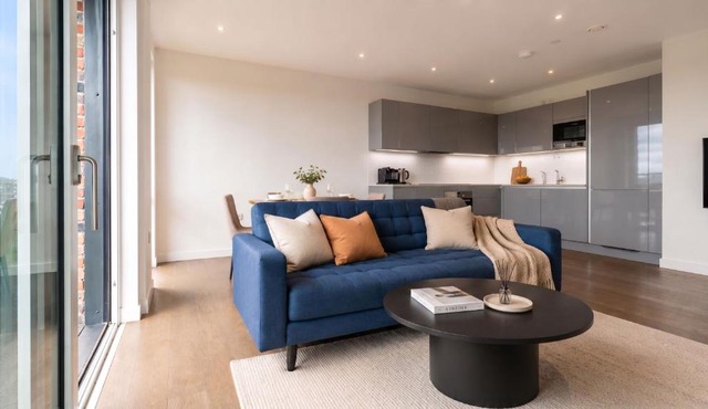 Stylish 2BR Apartment near London Bridge