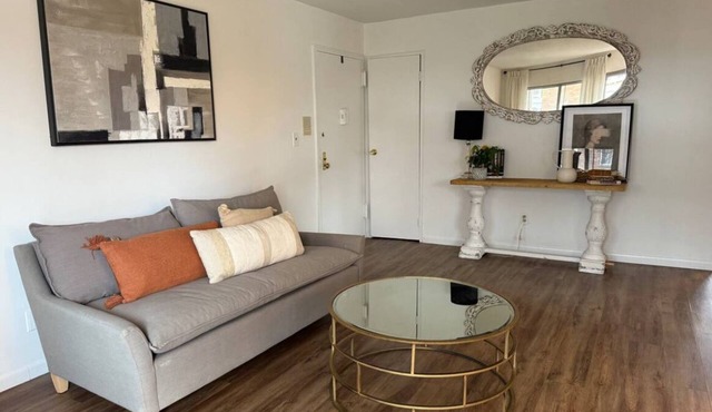Stylish 2BR Condo Near Beaches, Hamptons & Vineyards – Summer Ready!