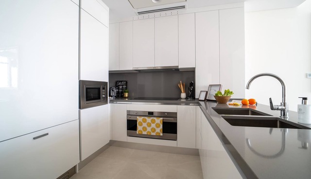 Stylish 2BR Waterfront Retreat Near Jumeirah Beach