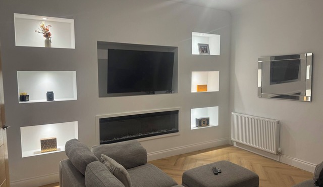 Stylish 3 bed flat in city centre of Dunfermline
