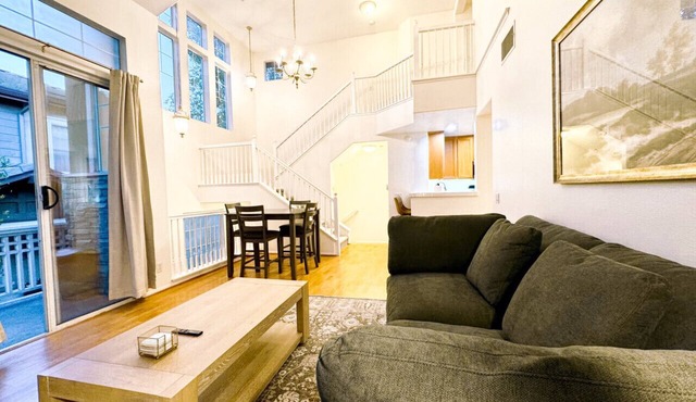 Stylish 3BR + Loft Condo in Ladera Ranch