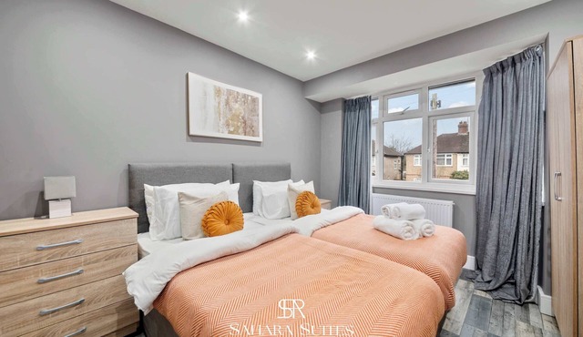 Stylish 5Bed Reading Home -Family & Business Stays