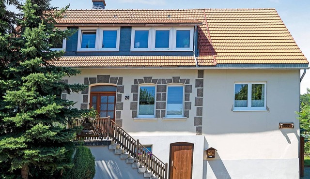 Stylish apartment in Stormbruch with garden
