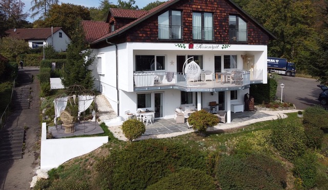 Stylish and charming. A house to feel good.