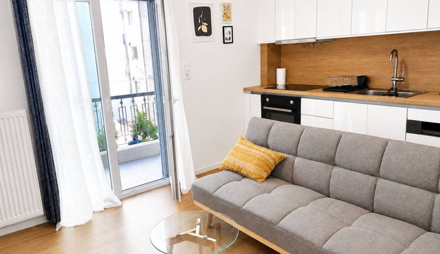 Stylish and practical Athens apartment at the center, for up to 4 guests.