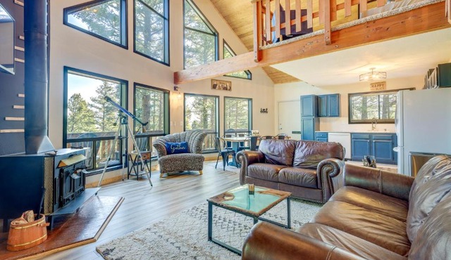 Stylish Angel Fire Cabin w/Deck - 2 Mi to Ski Mtn