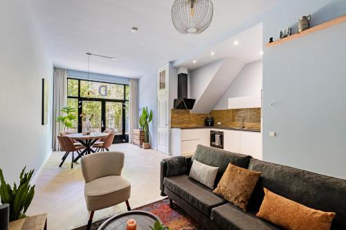 Stylish apartment next to the Amstel river- Unit D