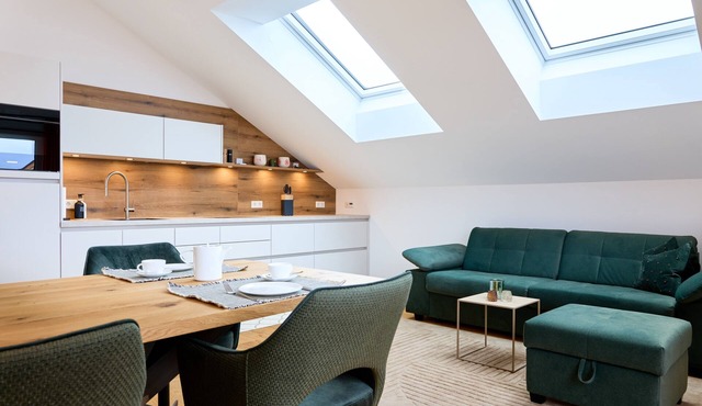 Stylish Chiemsee time-out | balcony, parking lot, ideal location