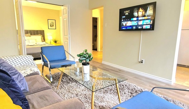 Stylish Condo off Edmonton's Trendiest Street next to best restaurants