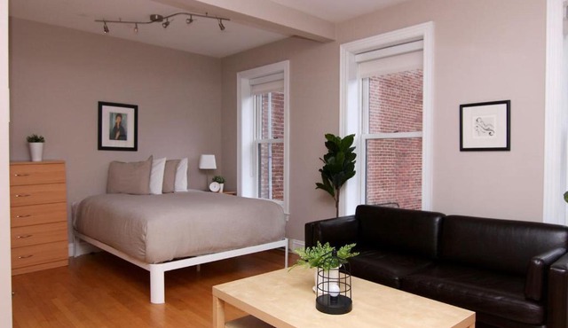 Stylish Downtown Studio in the SouthEnd, C.Ave# 2