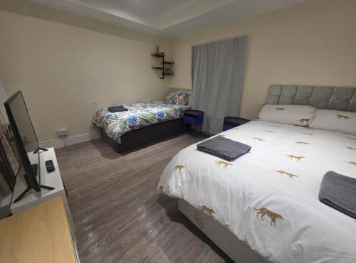 Stylish Ensuite Room in Peckham Easy Access to Central London