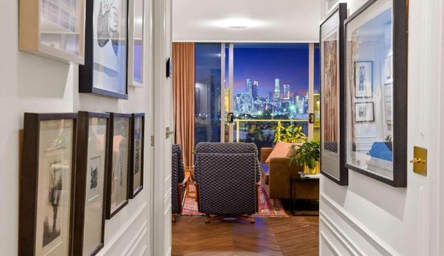 Stylish Executive Apt Stunning views-city skyline