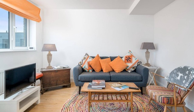 Stylish flat between London Bridge & Tower Bridge