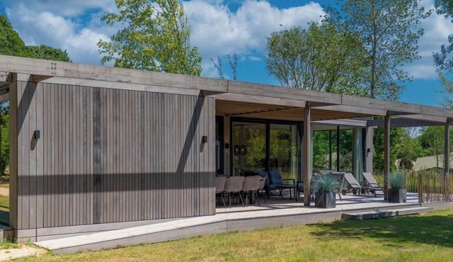 Stylish forest villa with large terrace and luxury finish. A comfortable stay surrounded by peace and nature.