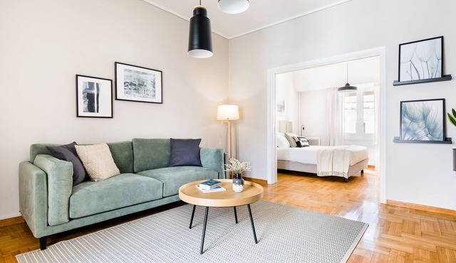 Stylish Modern 2BD Apartment in Plaka