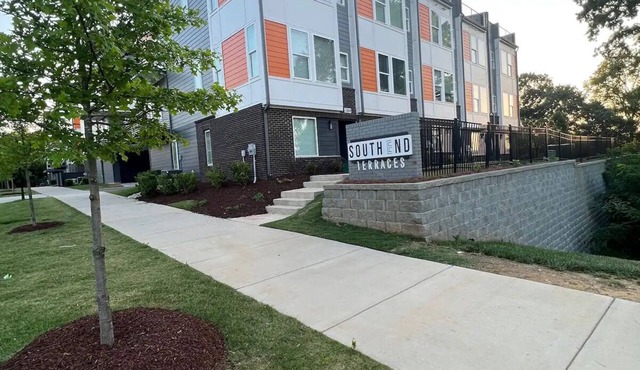 Stylish roof top townhome uptown Charlotte