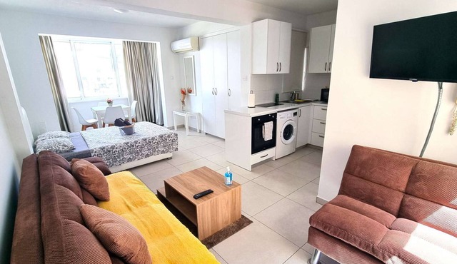 Stylish Studio: 2 Minutes from Kastella Beach