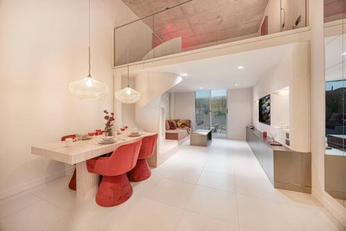 Stylish Studio Loft with Outdoor Patio in JVC