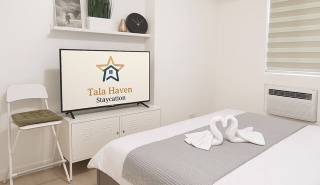 Stylish Studio w/Balcony & Mt. Arayat View – Azure North