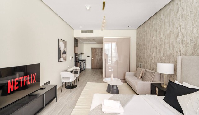 Stylish Studio with Pool View in Silicon Oasis