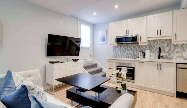 Stylish Suite with Private Patio - Casa Hotels