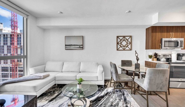 Stylish Unit in Downtown Miami W/Free Parking