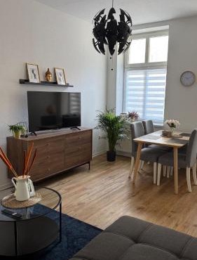 Stylishe Maisonette - 4 Schlafplätze - 2 Smart-TVs