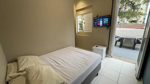 Suíte 14 - Hospedagem Guarujá