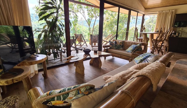 Suave Vida Getaway - Guesthouse