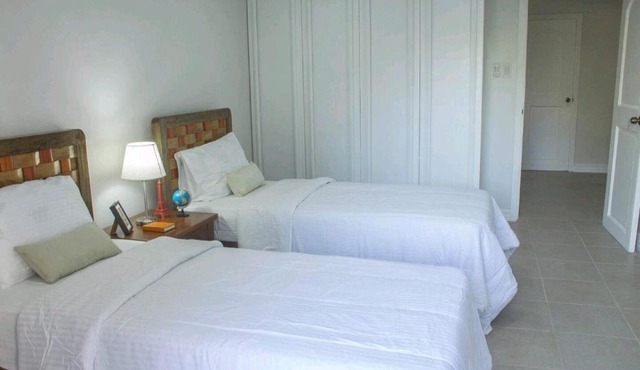 SUBIC Condo Bay Villa