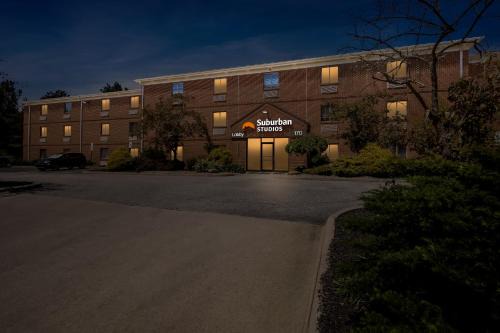 Suburban Studios Copley Akron West