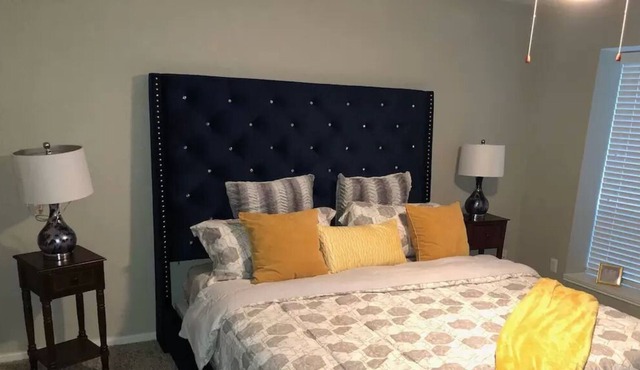 Sugar Land 2 Bedrooms 2 Bathrooms Private Garage